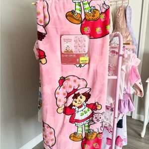 Strawberry Shortcake Pink Plush Throw Blanket